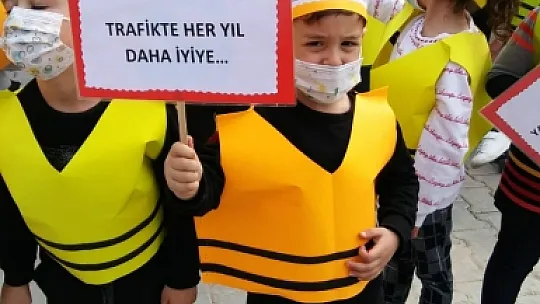 Miniklerden farkındalık etkinlikleri