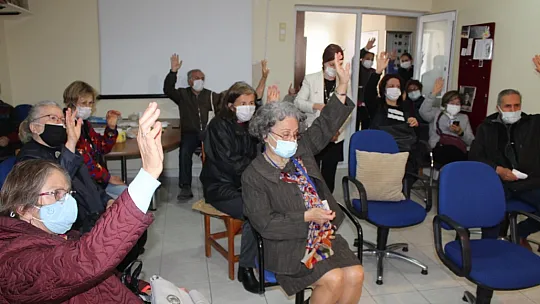 Fethiye'deki Cumhuriyet Kadınları seçime tek listeyle gitti