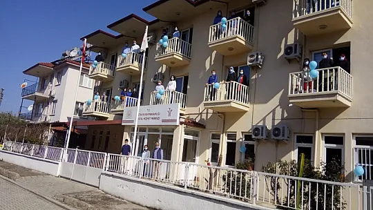SHM'yi mavi balonlar ile süslediler