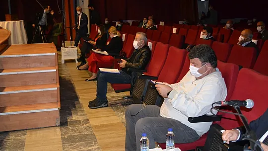 Pazarcıların işgaliye ücretleri düşürülmedi