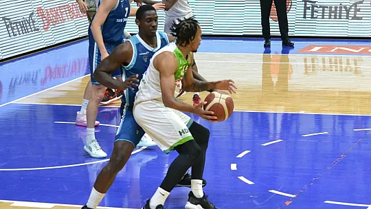 Heyecan kesen maç LH Fethiye Belediyespor 82-81