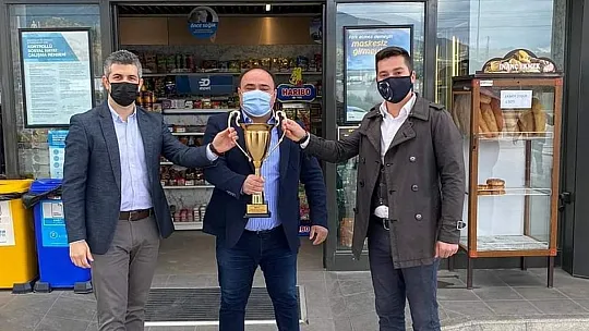 Akdenizli Petrol şampiyonluklarına bir yenisini ekledi 