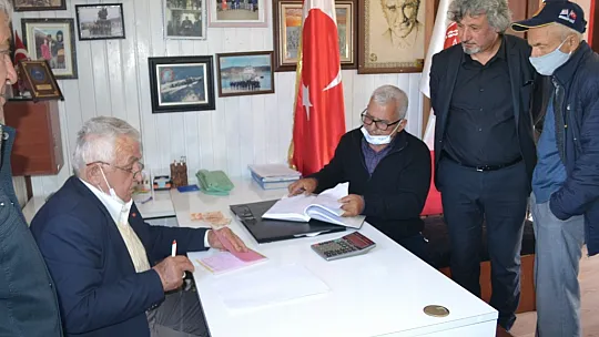 Gazilerde bayrak değişimi 