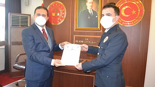 Kaymakam Fırat'tan polislere başarı belgesi