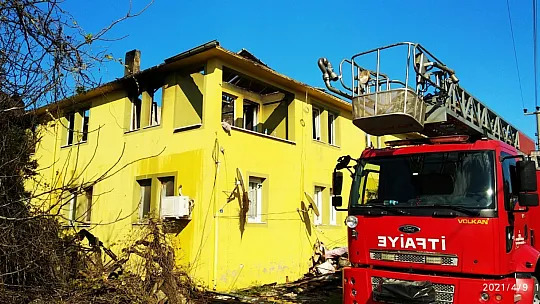 Fethiye'de 2 daire kül oldu