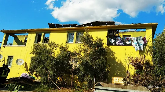 Fethiye'de 2 daire kül oldu