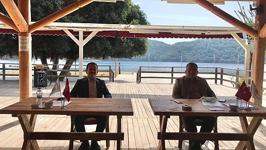 İlçe Başkanı Öztürk turizmcilerin sorunlarını dinledi 