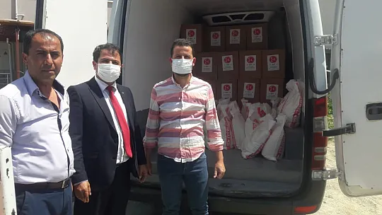 MHP Seydikemer ihtiyaç sahiplerine gıda kolileri ulaştırdı