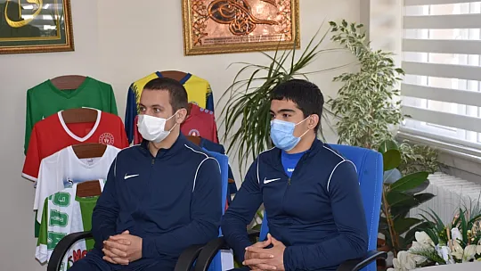 Sporcular ve antrenörlerden İlman'a ziyaret