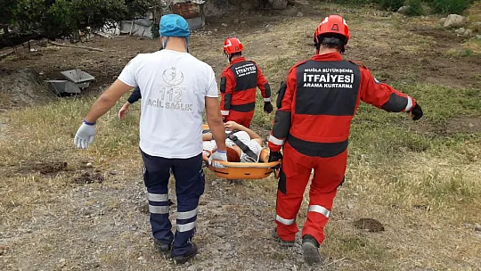 Yürüyüş yaparken ayağını kırdı