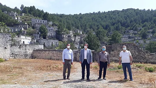 Vali Orhan Tavlı, turizm sezonu öncesi Fethiye'de incelemelerde bulundu