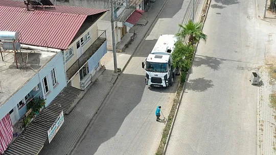 Seydikemer'de cadde ve sokaklar temizleniyor 