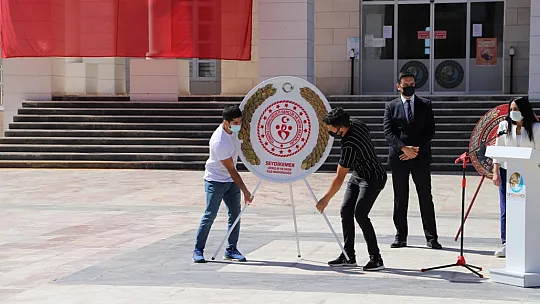 Seydikemer'de 19 Mayıs törenle kutlandı 