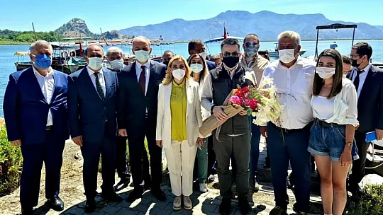 Orman Bakanı Bekir Pakdemirli Ekolojik Köy Projesi'ne katıldı