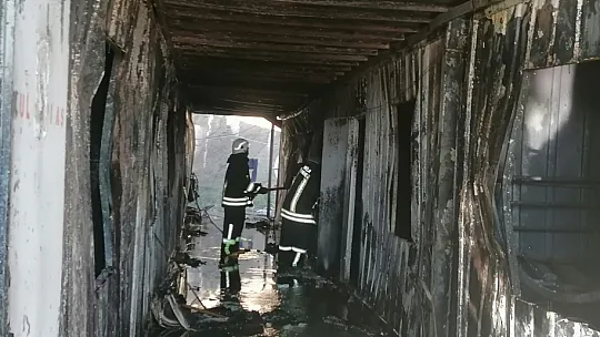 Bodrum'da Konteyner Yangını