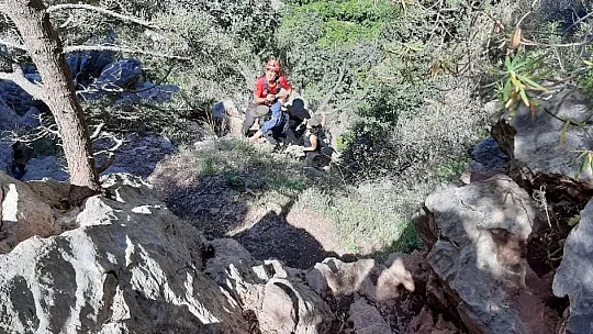 Tatilcileri JAK timi kurtardı
