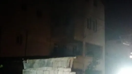 Çatı yangını büyümeden söndürüldü