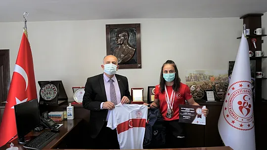 Köyceğiz Belediyespor Bayan Güreş Takımından İlman'a ziyaret