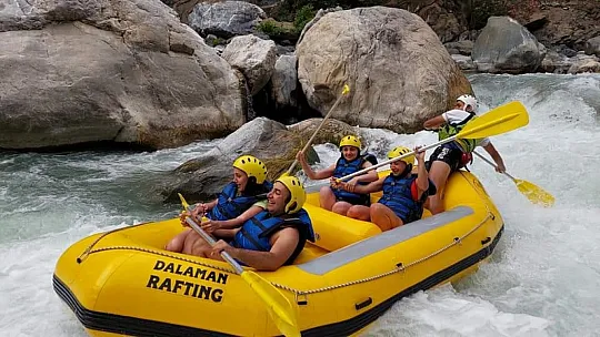 Dalaman Sarsala Rafting Kulübü Rize'den şampiyon döndü