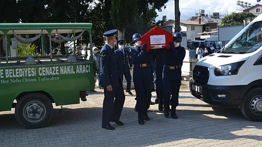 Kıbrıs Gazisi Şener, son yolculuğuna uğurlandı