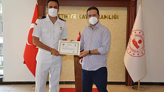 Kaymakam Fırat'tan, Sahil Güvenlik Komutanlığına Başarı Belgesi