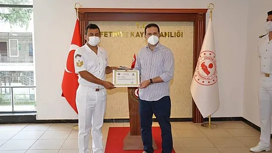 Kaymakam Fırat'tan, Sahil Güvenlik Komutanlığına Başarı Belgesi