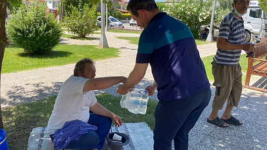 AK Parti Fethiye Öğrencilerin Yanında