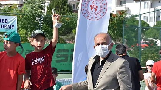Türkiye Yaz Kupası Tenis Turnuvası Sonuçlandı