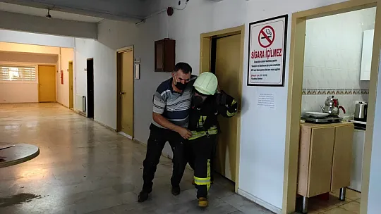 Fethiye ASMK Meslek Yüksekokulunda Gerçeği Aratmayan Yangın Tatbikatı Gerçekleştirildi