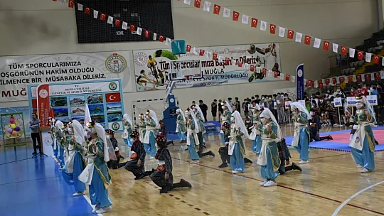 GSB Yaz Spor Okulları Düzenlenen Törenle Açıldı