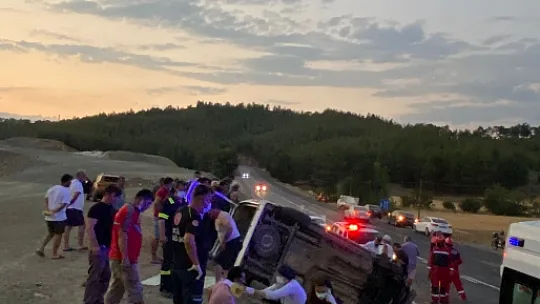 Seydikemer'de trafik kazası 4 yaralı