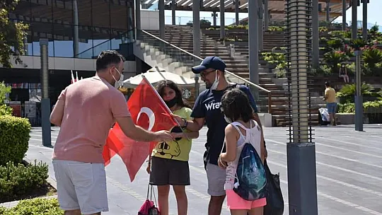 15 Temmuz Demokrasi ve Milli Birlik Günü otobüsleri halkla buluşuyor