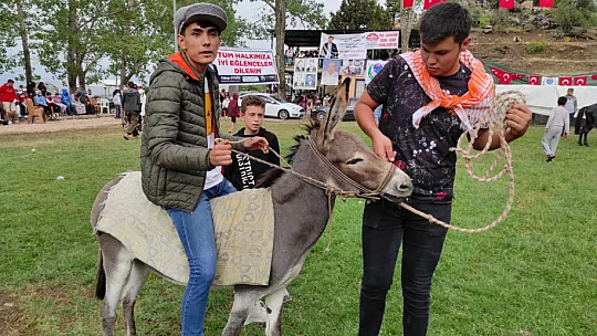 Beşincisi Düzenlenen Şölene Yoğun Katılım Oldu
