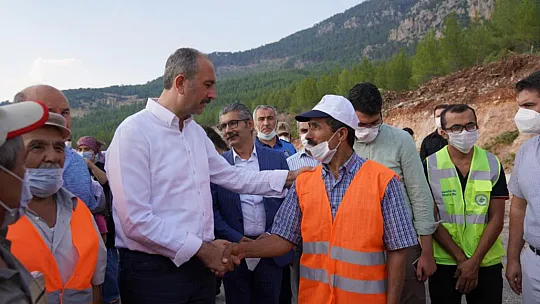 Adalet Bakanı Gül: 'Yangınlar hepimizin yüreğini yaktı'