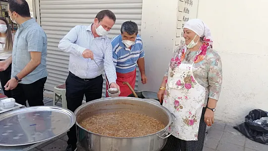 Fethiye esnafından aşure etkinliği