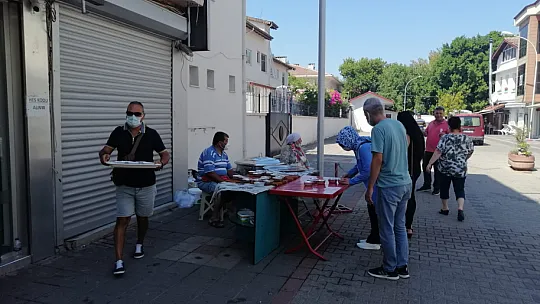 Fethiye esnafından aşure etkinliği