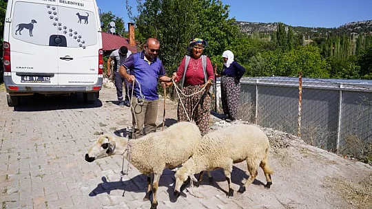 Seydikemer Belediyesi mağdur ailelerin yanında