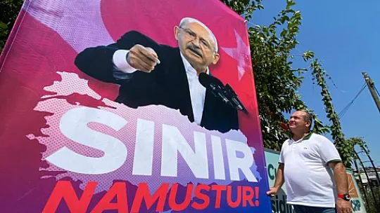 CHP İlçe binasına 'Sınır Namustur' pankartı asıldı