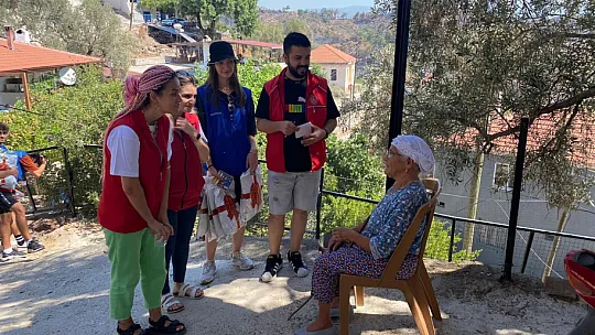 Muğla Gençlik ve Spor İl Müdürlüğü yangından etkilenen mahallelerde destek çalışmalarına başladı
