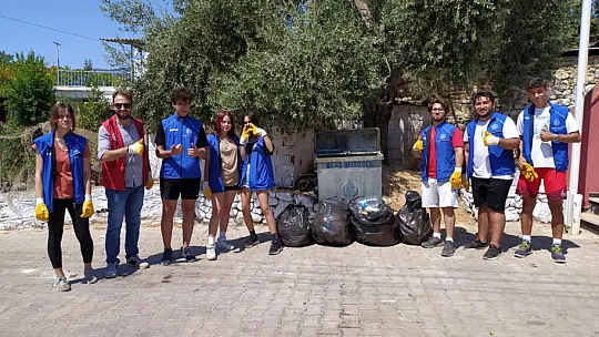 Muğla Gençlik ve Spor İl Müdürlüğü yangından etkilenen mahallelerde destek çalışmalarına başladı