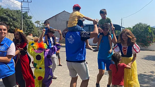 Muğla Gençlik ve Spor İl Müdürlüğü yangından etkilenen mahallelerde destek çalışmalarına başladı