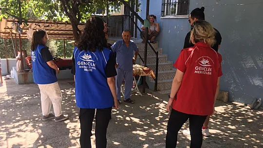 Muğla Gençlik ve Spor İl Müdürlüğü yangından etkilenen mahallelerde destek çalışmalarına başladı