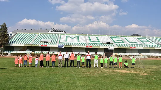 Muğla'da Yangından Etkilenen Çocuklar İçin Moral ve Motivasyon Etkinliği Düzenlendi