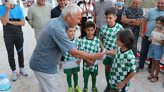Muğlaspor yaz spor okulu mezuniyet töreni yapıldı