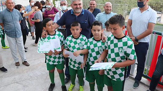 Muğlaspor yaz spor okulu mezuniyet töreni yapıldı