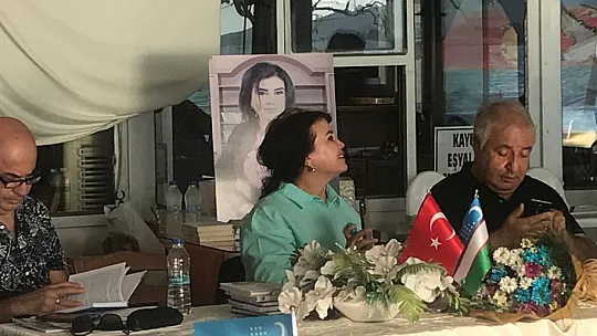 Özbekistan'ın tanınmış şairi Xosiyet Rustem Fethiye' de
