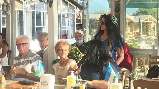 Özbekistan'ın tanınmış şairi Xosiyet Rustem Fethiye' de