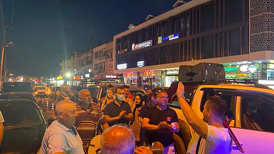 Alcu'ya şampiyonluk konvoyu