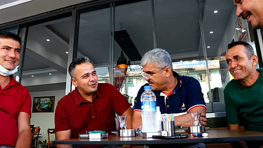 Demirtaş'tan esnaf ziyaretleri sürüyor