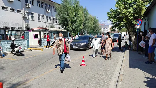 Velilerin kafaları karışık hangisi daha doğru?